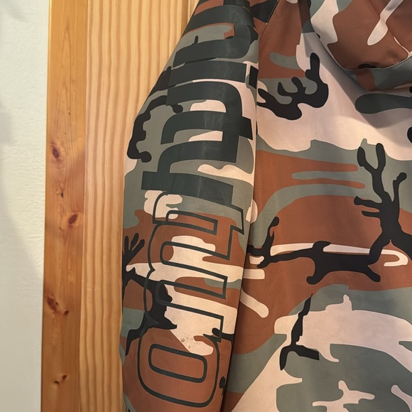 Thirty Two ski and snowboard jacket - Picture 6 of 11